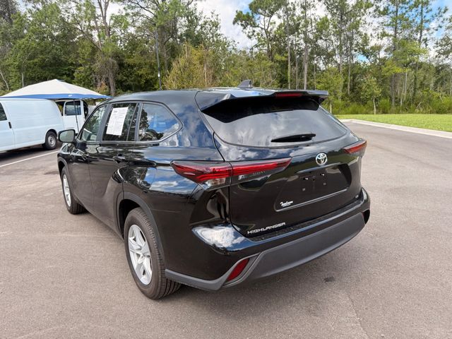 2025 Toyota Highlander LE FWD - 23074079 - 16