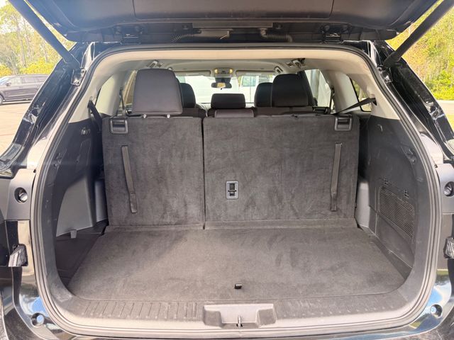 2025 Toyota Highlander LE FWD - 23074079 - 17