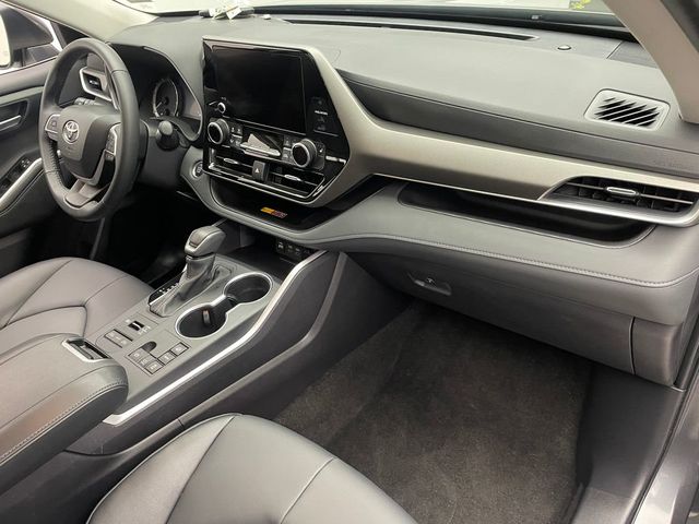 2025 Toyota Highlander XLE AWD - 22985542 - 15
