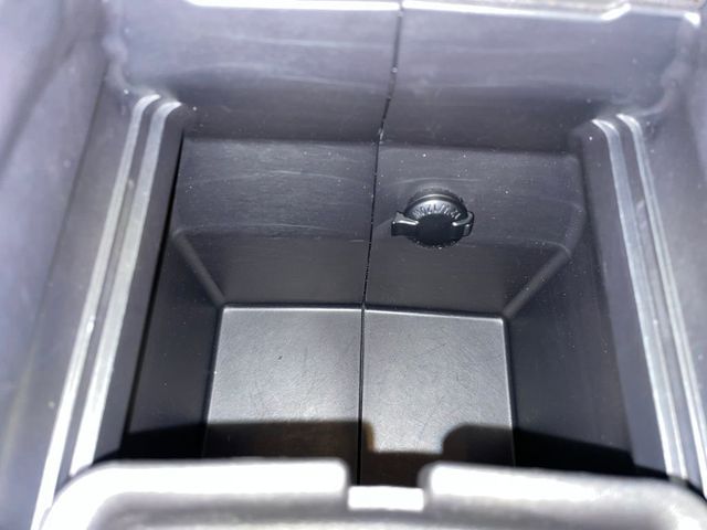 2025 Toyota Highlander XLE AWD - 22985542 - 29