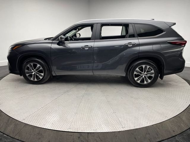 2025 Toyota Highlander XLE AWD - 22985542 - 7