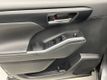 2025 Toyota Highlander XLE AWD - 22985542 - 8