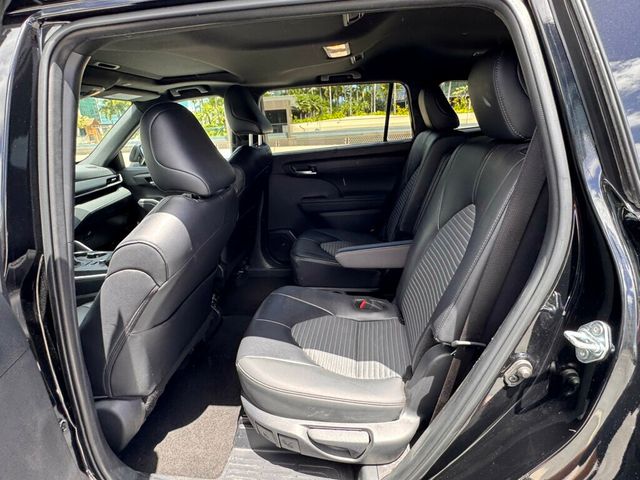 2025 Toyota Highlander XSE AWD, Great Shape, 1-Owner! - 23032864 - 23
