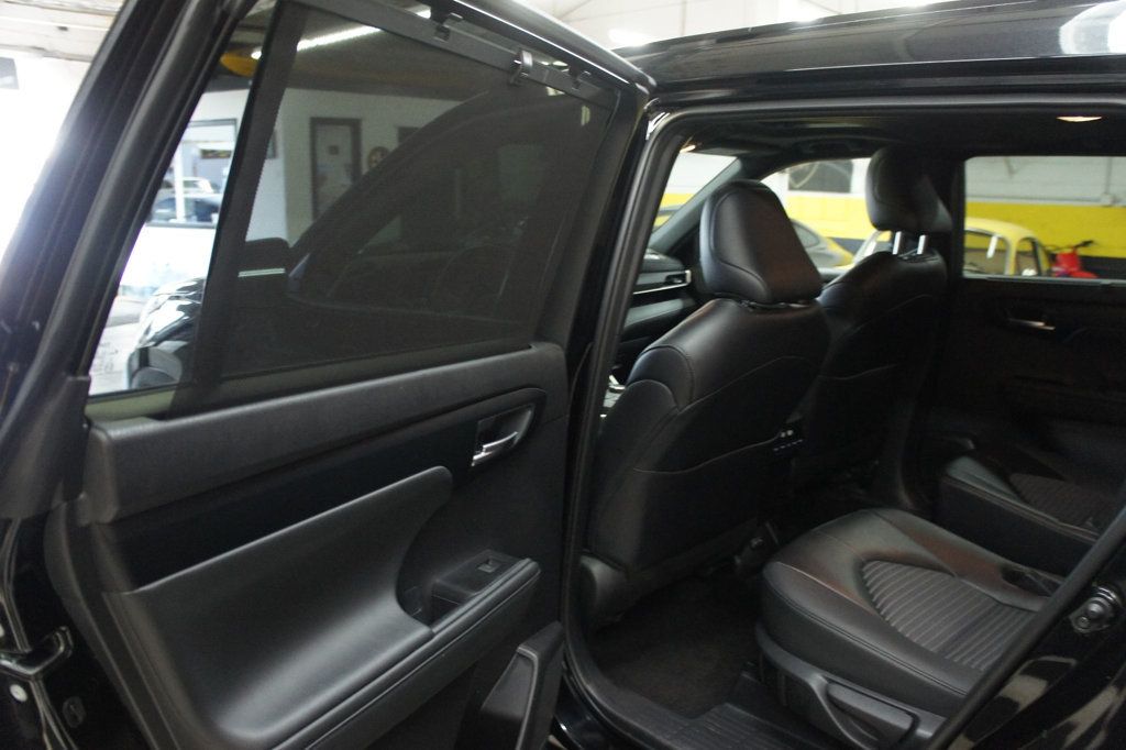 2025 Toyota Highlander XSE AWD, Great Shape, 1-Owner! - 23032864 - 39