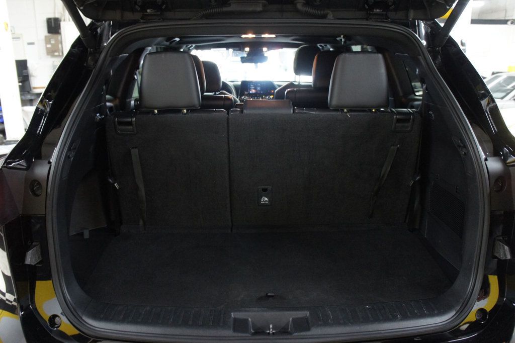 2025 Toyota Highlander XSE AWD, Great Shape, 1-Owner! - 23032864 - 45