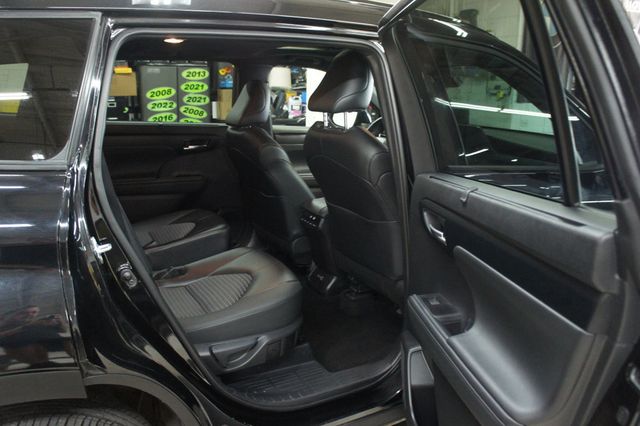 2025 Toyota Highlander XSE AWD, Great Shape, 1-Owner! - 23032864 - 48