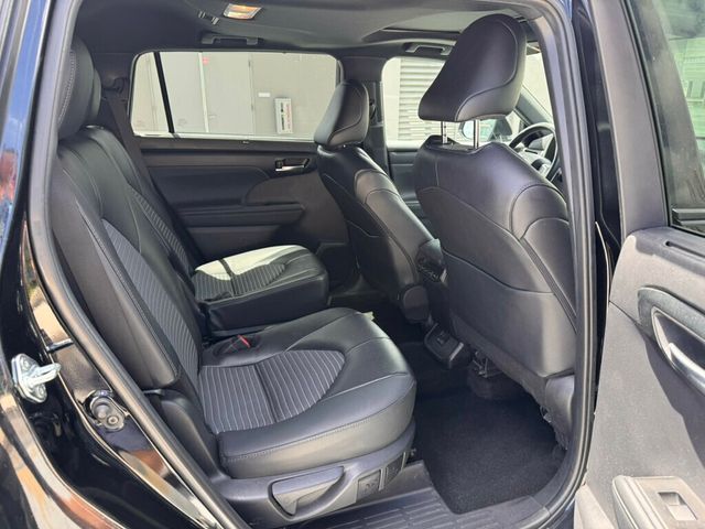 2025 Toyota Highlander XSE AWD, Great Shape, 1-Owner! - 23032864 - 5