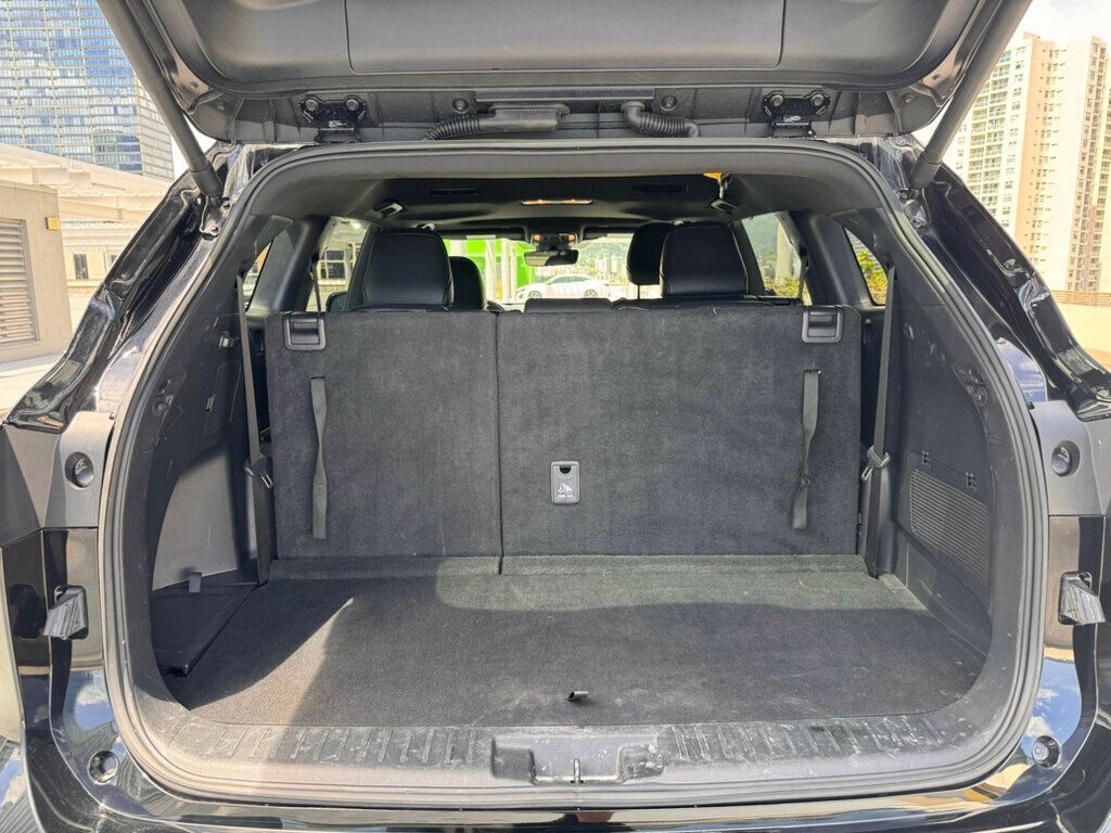 2025 Toyota Highlander XSE AWD, Great Shape, 1-Owner! - 23032864 - 8