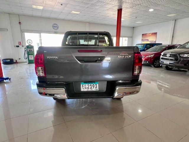 2025 Toyota Hilux 2.4 4x4 Disponible para alquiler  - 23008096 - 8