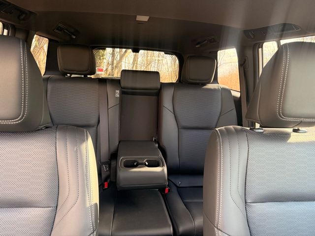 2025 Toyota Land Cruiser 4WD - 22965711 - 24