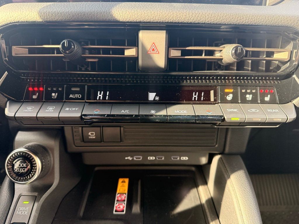 2025 Toyota Land Cruiser 4WD - 22965711 - 28