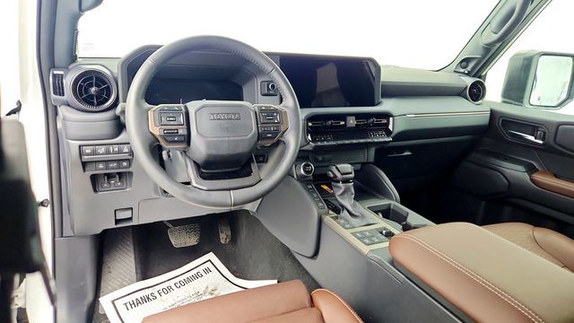 2025 Toyota Land Cruiser 4WD with Premium Package & 20'' Alloy Wheels - 22986486 - 11