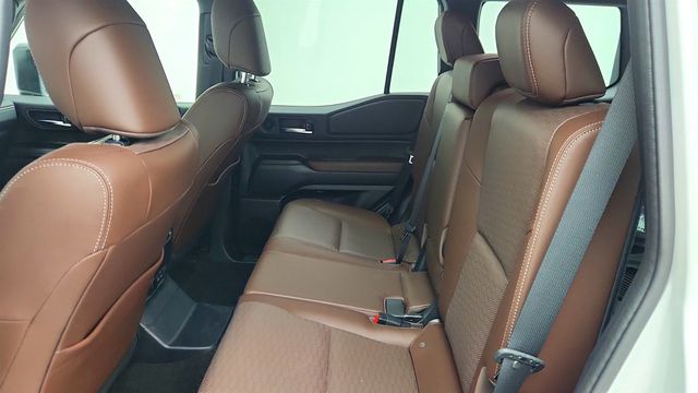 2025 Toyota Land Cruiser 4WD with Premium Package & 20'' Alloy Wheels - 22986486 - 18