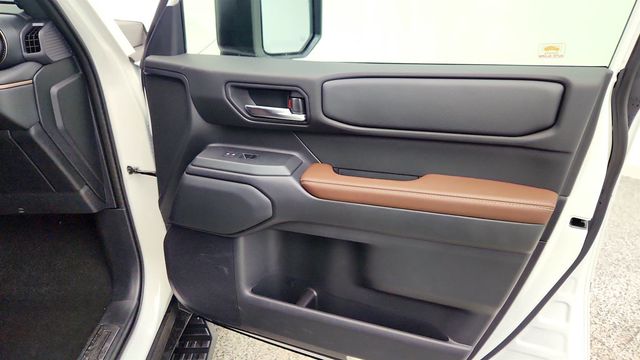 2025 Toyota Land Cruiser 4WD with Premium Package & 20'' Alloy Wheels - 22986486 - 23