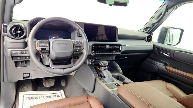 2025 Toyota Land Cruiser 4WD w/ Premium Pkg, 20'' Wheels, JBL Audio & Two-Tone Roof - 23032281 - 12