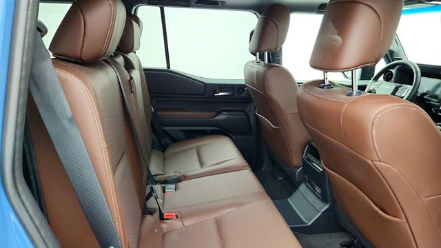 2025 Toyota Land Cruiser 4WD w/ Premium Pkg, 20'' Wheels, JBL Audio & Two-Tone Roof - 23032281 - 22