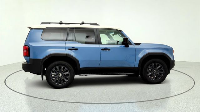 2025 Toyota Land Cruiser 4WD w/ Premium Pkg, 20'' Wheels, JBL Audio & Two-Tone Roof - 23032281 - 3
