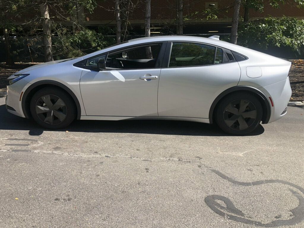 2025 Toyota Prius  - 23085904 - 4