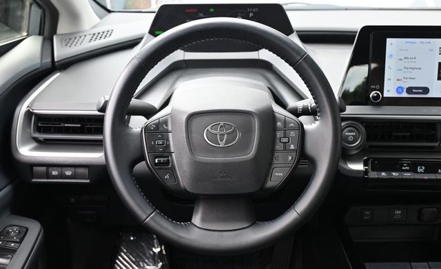 2025 Toyota Prius LE - 23043346 - 10