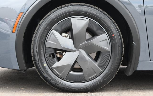 2025 Toyota Prius LE - 23043346 - 6