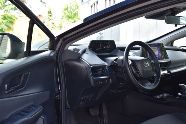 2025 Toyota Prius LE - 23073807 - 13