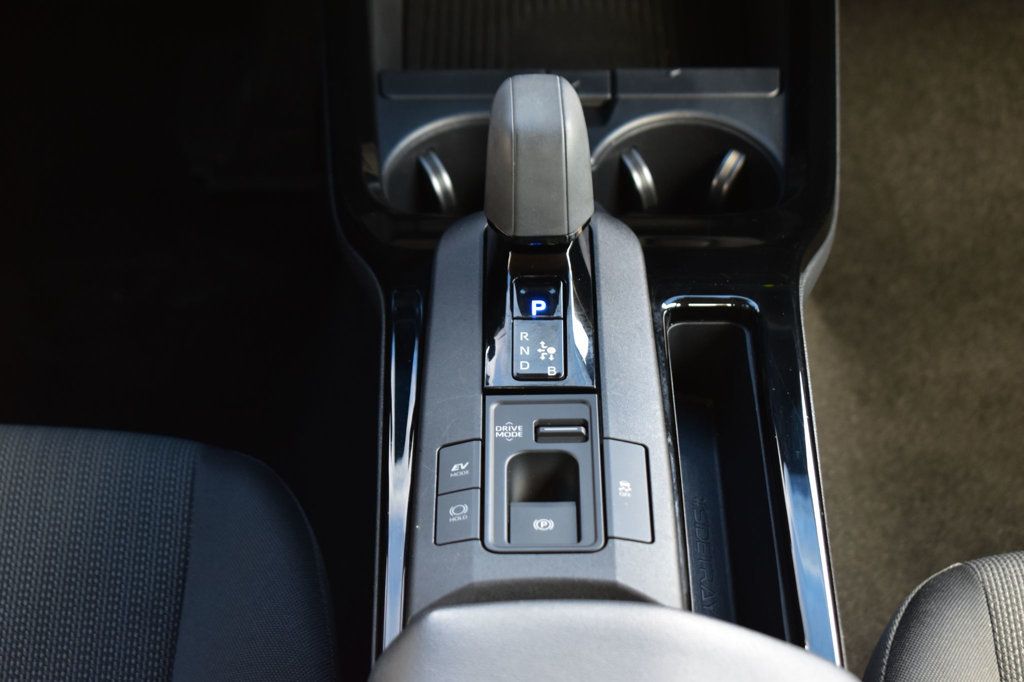 2025 Toyota Prius LE - 23073807 - 26