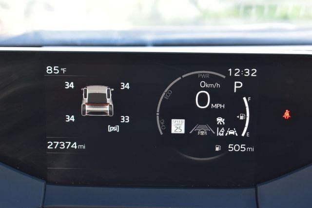 2025 Toyota Prius LE - 23073807 - 38