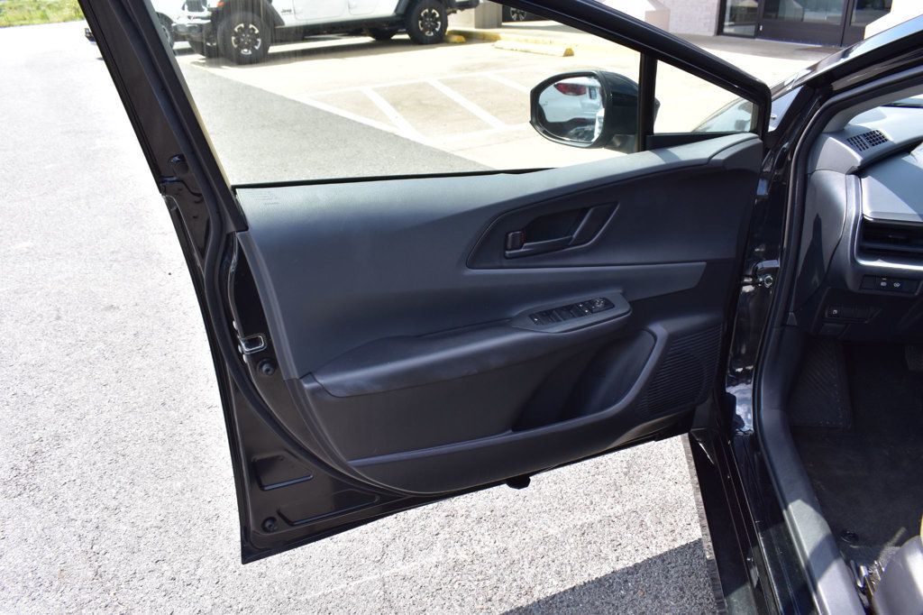 2025 Toyota Prius LE - 23073807 - 46