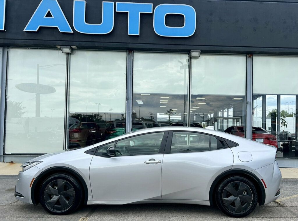 2025 Toyota Prius LE - 23074223 - 35