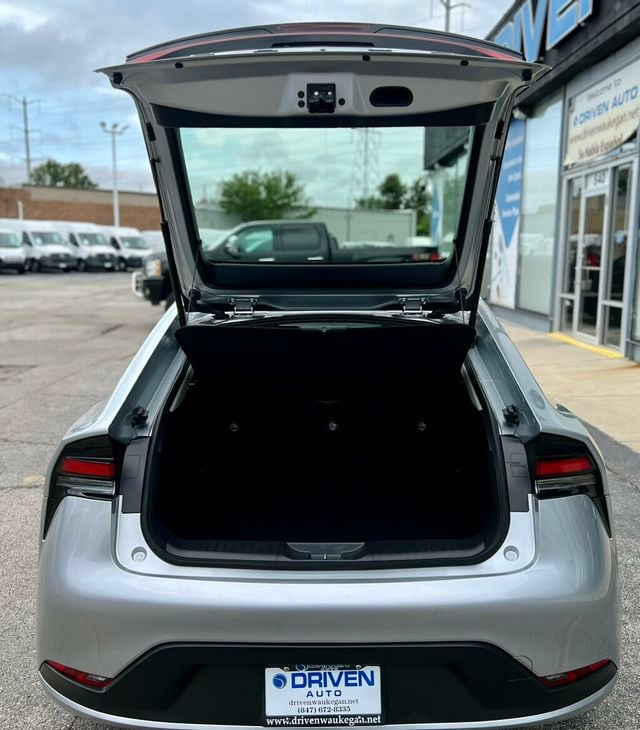2025 Toyota Prius LE - 23074223 - 8