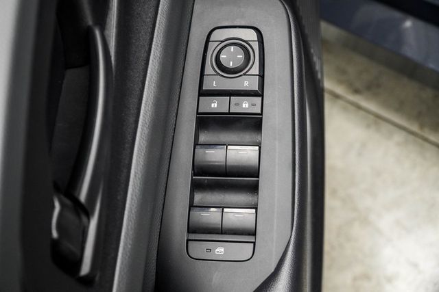 2025 Toyota Prius LE - 22968588 - 29