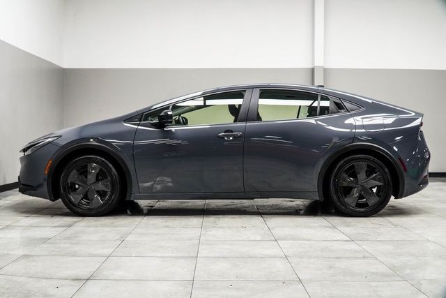 2025 Toyota Prius LE - 22968588 - 8