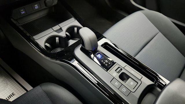 2025 Toyota Prius LE - 22950772 - 14