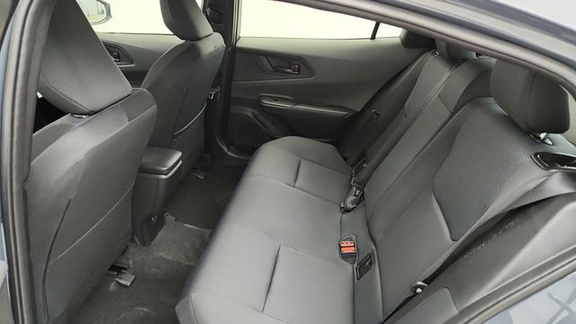 2025 Toyota Prius LE - 22950772 - 18