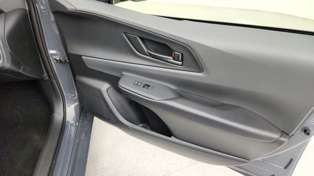2025 Toyota Prius LE - 22950772 - 23