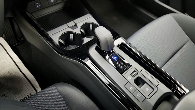 2025 Toyota Prius LE - 22950878 - 14