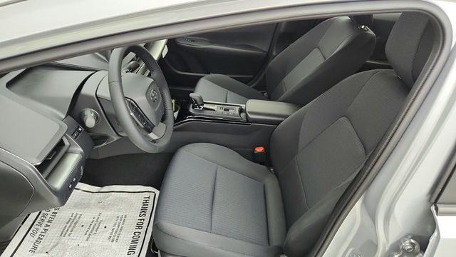 2025 Toyota Prius LE - 22950878 - 18