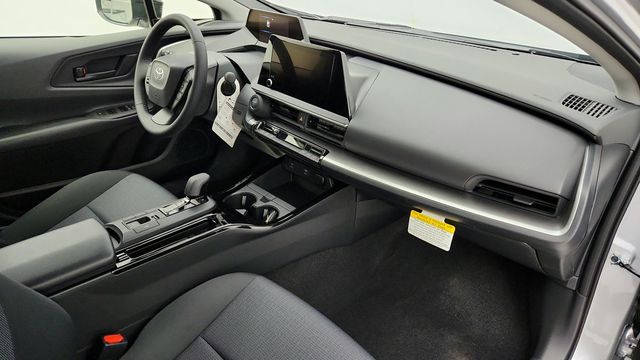 2025 Toyota Prius LE - 22950878 - 23