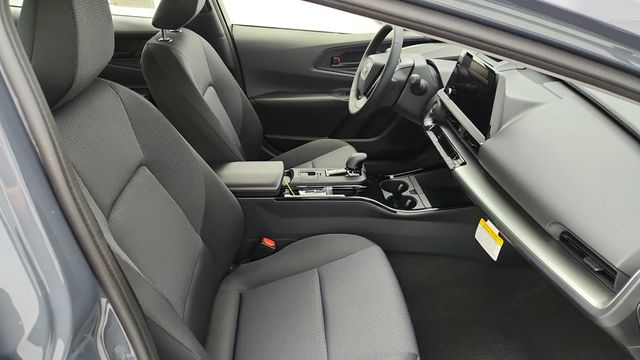 2025 Toyota Prius LE - 22953573 - 21