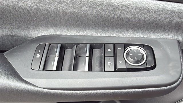 2025 Toyota Prius XLE - 22954800 - 15