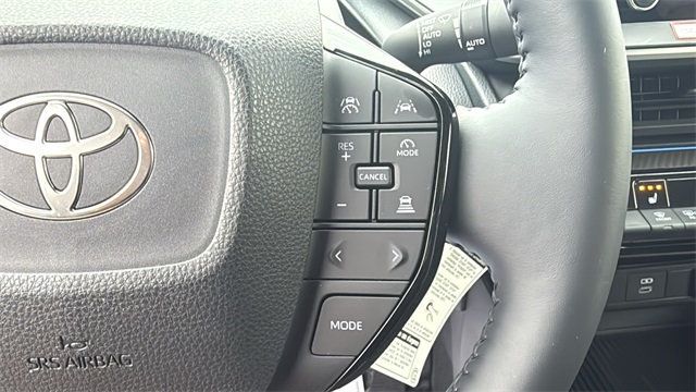 2025 Toyota Prius XLE - 22954800 - 21