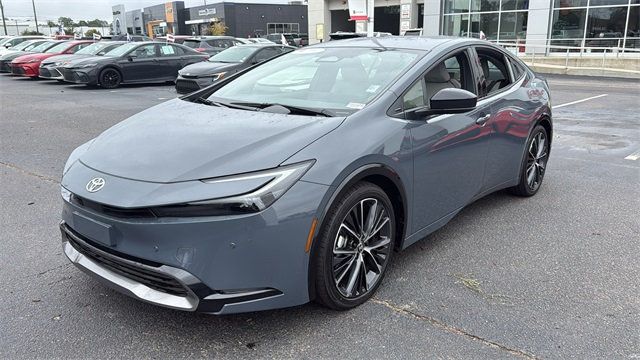 2025 Toyota Prius XLE - 22954800 - 2