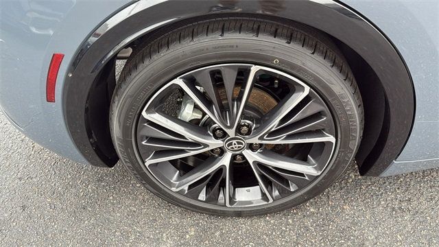 2025 Toyota Prius XLE - 22954800 - 8