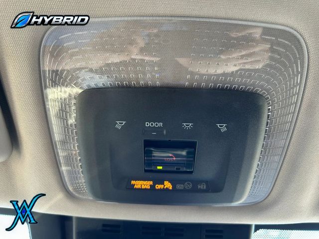 2025 Toyota Prius Plug-in Hybrid SE Hatchback 4D - 23100307 - 33