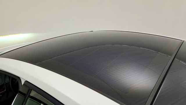 2025 Toyota Prius Plug-In Hybrid XSE Premium w/ Advanced Tech Pkg & Solar Roof - 23088145 - 9