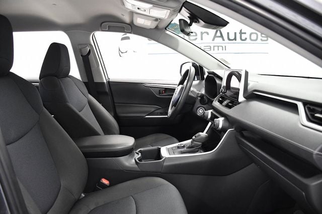 2025 Toyota RAV4 Hybrid LE AWD - 23046259 - 15