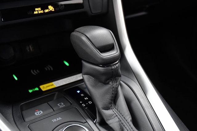 2025 Toyota RAV4 Hybrid LE AWD - 23046259 - 31