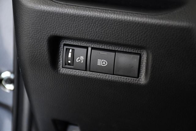 2025 Toyota RAV4 Hybrid LE AWD - 23046259 - 32