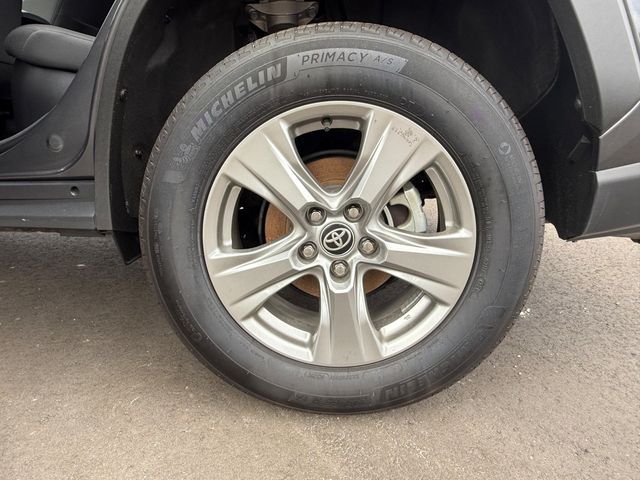 2025 Toyota RAV4 Hybrid LE AWD - 22987990 - 7