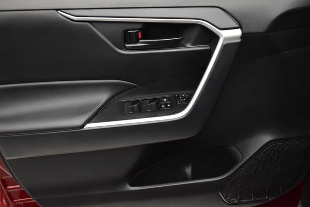 2025 Toyota RAV4 Hybrid LE AWD - 22993436 - 9